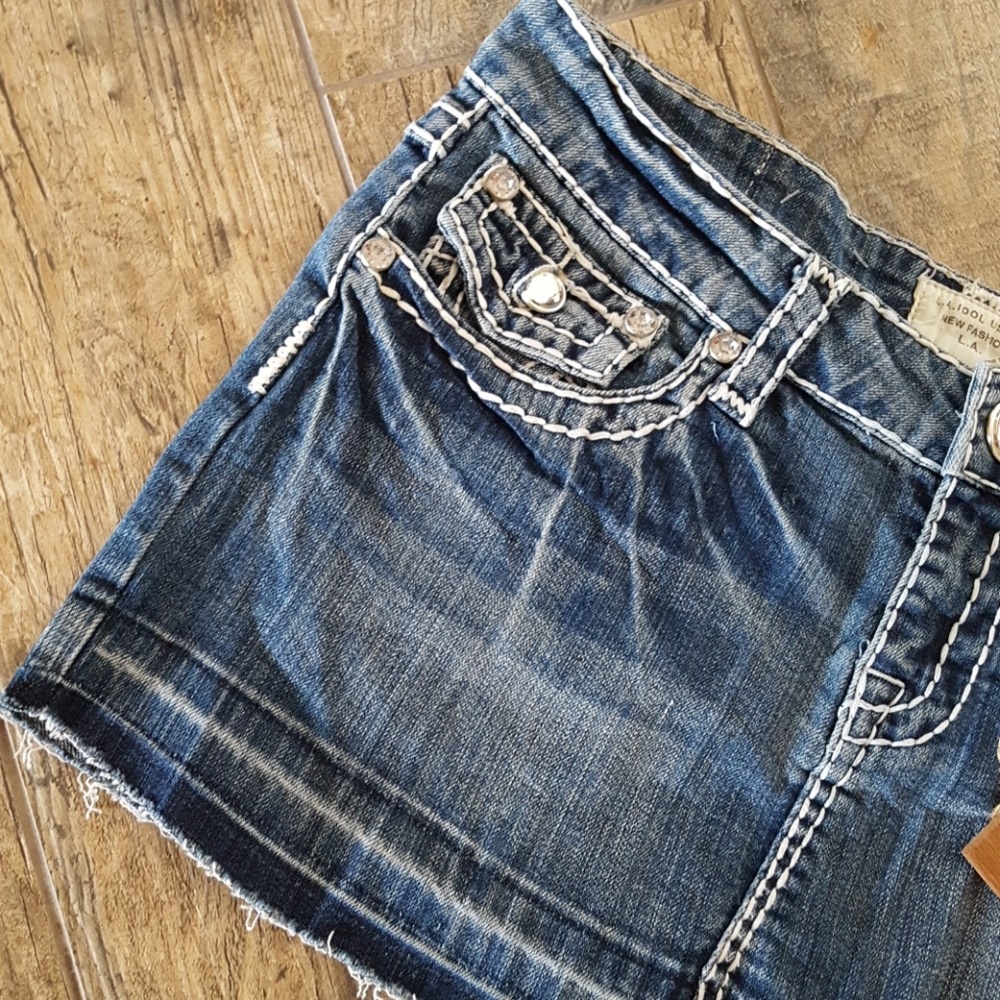 NWT L.A. IDOL jean mini skirt - Picture 3 of 7